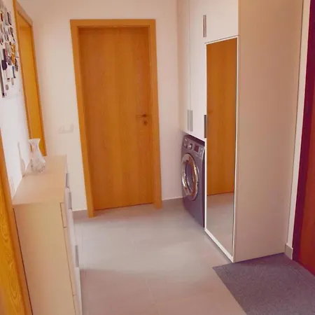 Apartament Coresi *