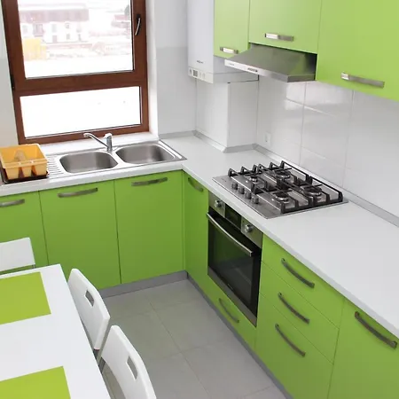 Апартаменти Apartament Coresi *