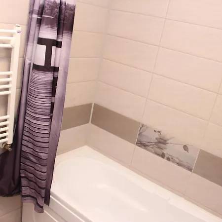 Apartament Coresi Брашов